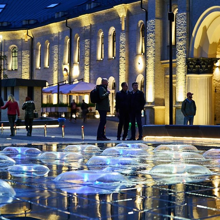Commercial water feature for parks